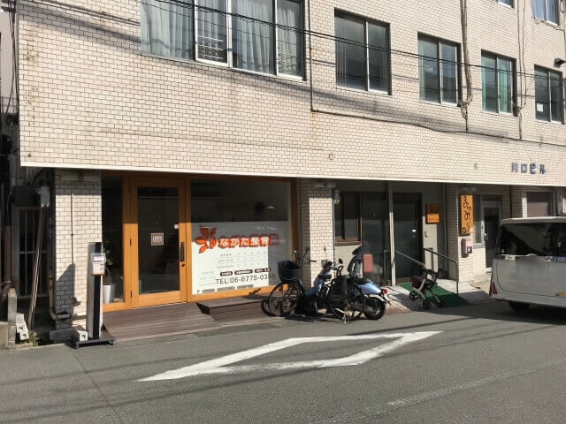 「シーンズ上本町」の北側